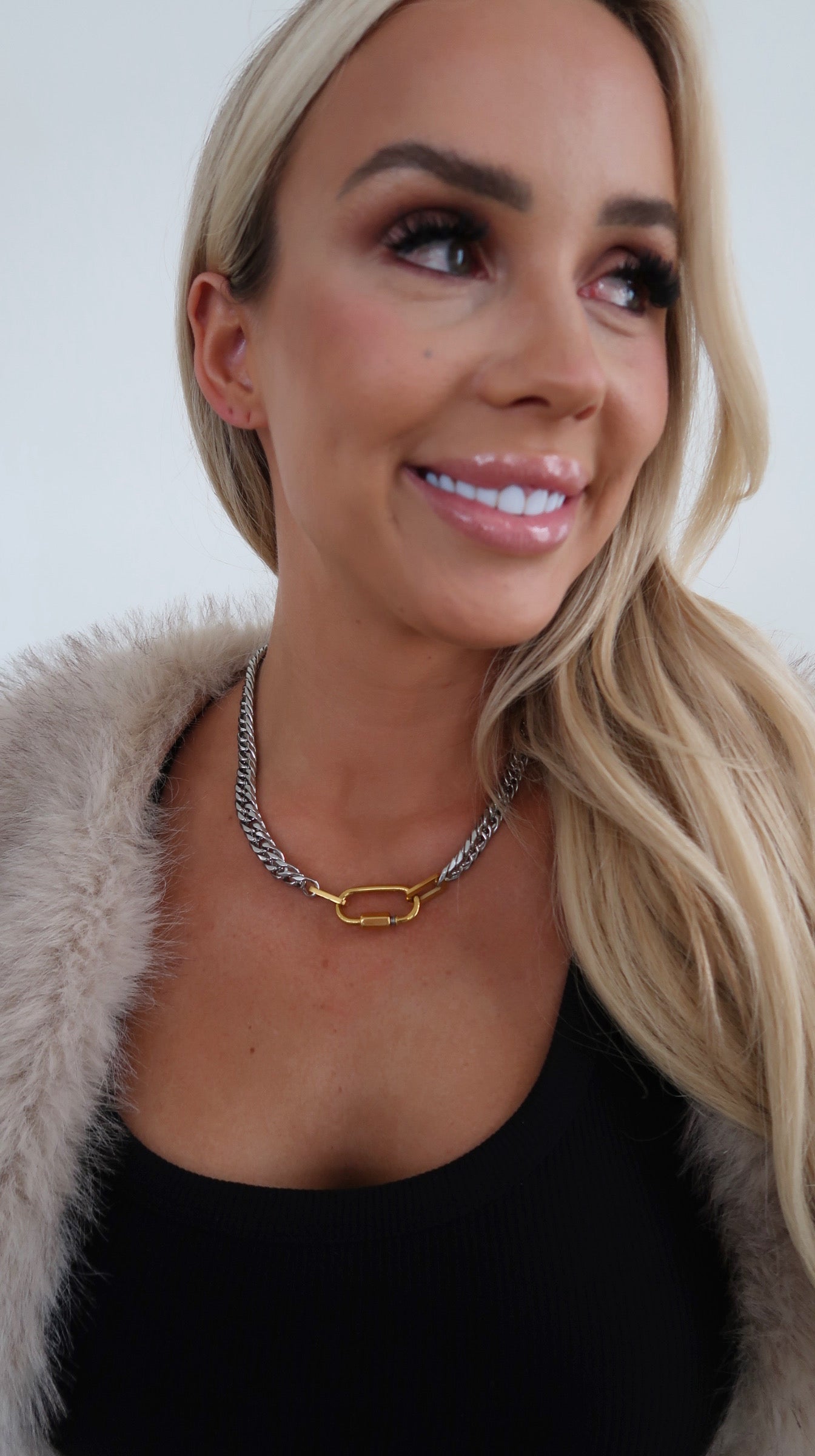 STEPHANIE NECKLACE