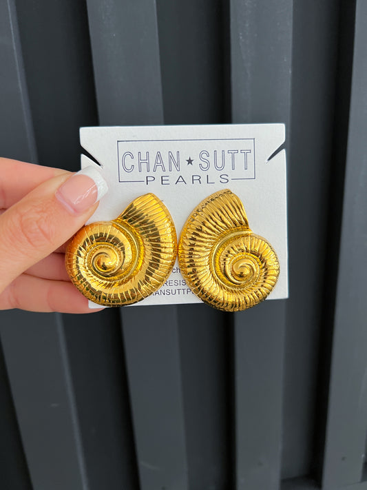 LARGE SHELL EARRINGS