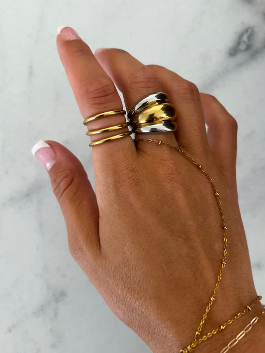 DAINTY GOLD RING