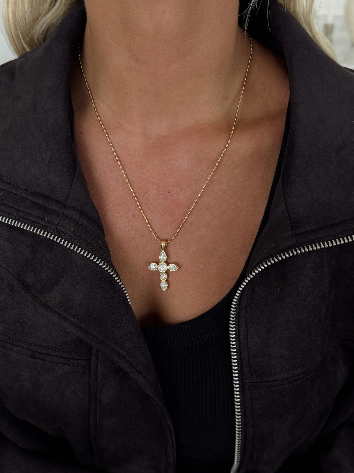 NOELLE CROSS NECKLACE