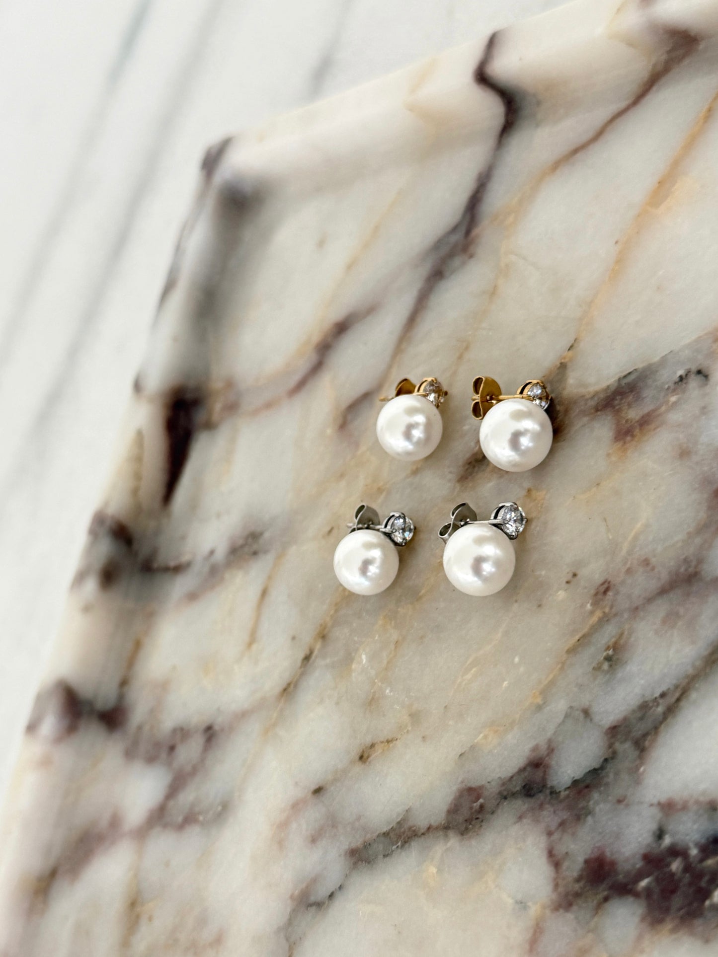 MIA EARRING