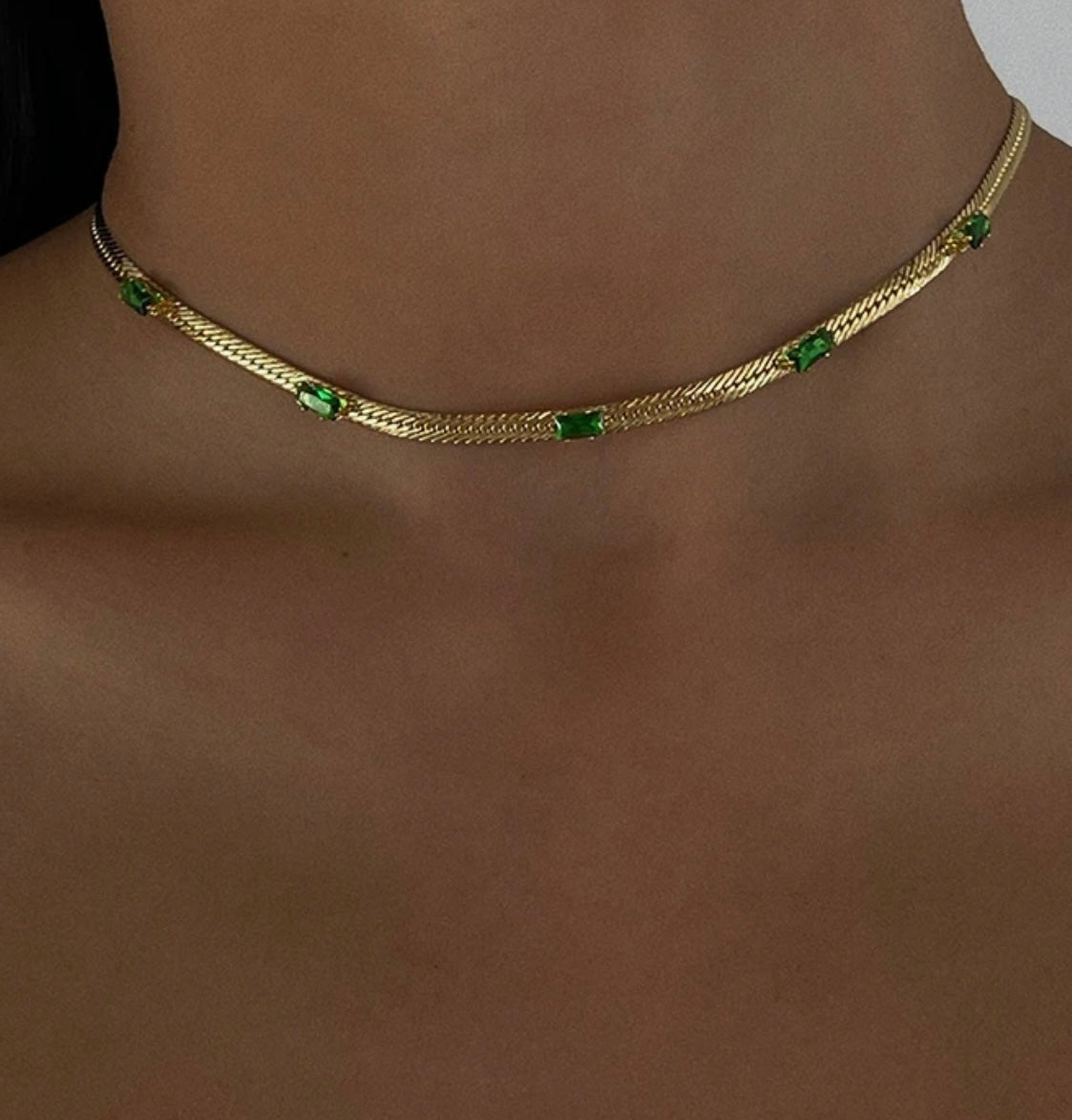 THE “EMERALD HAILEY” NECKLACE